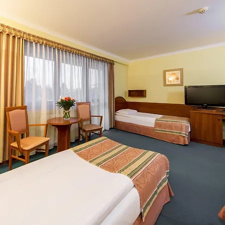 Wersal Hotel 3*