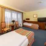 Wersal Hotel 3*