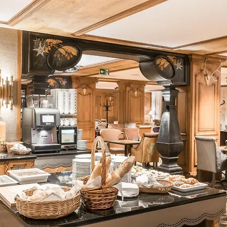 Wersal מלון זקופאנה