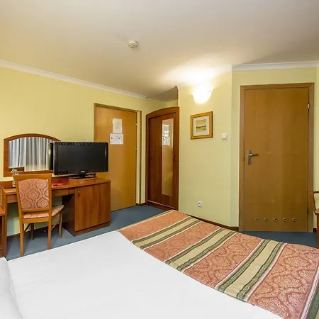Wersal Hotel 3*