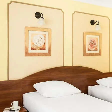 Wersal מלון זקופאנה