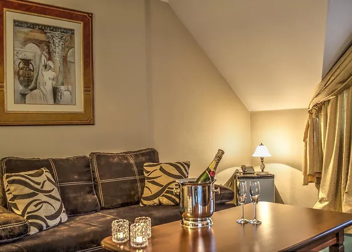 فيرساي زاكوباني