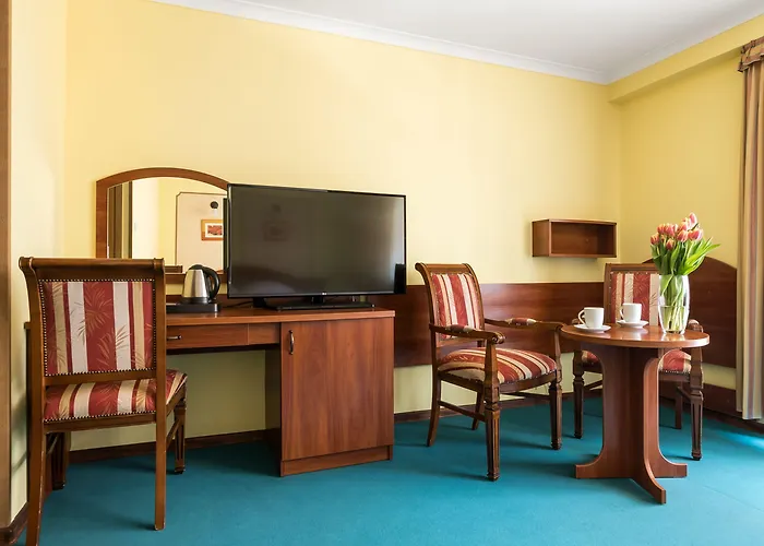 فيرساي زاكوباني